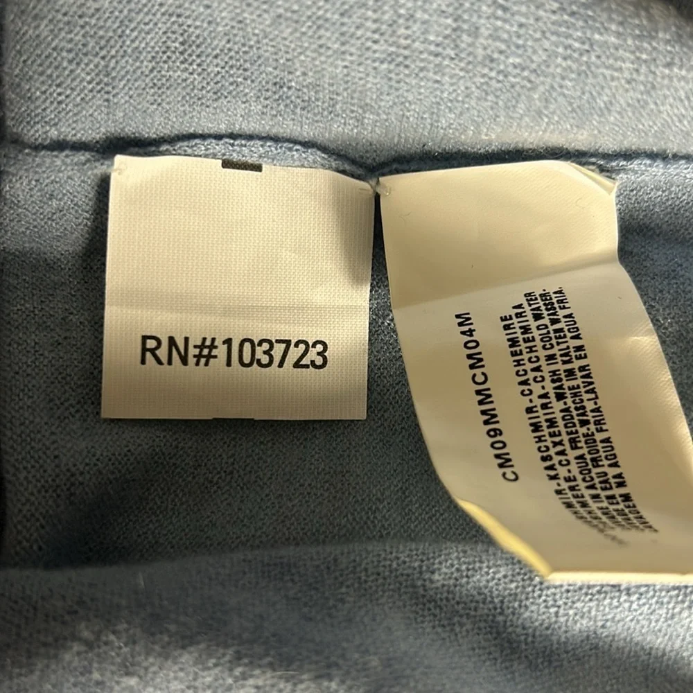 Armani Collezioni Light Blue Cashmere Sweater Set Size 10 - Picture 11 of 13